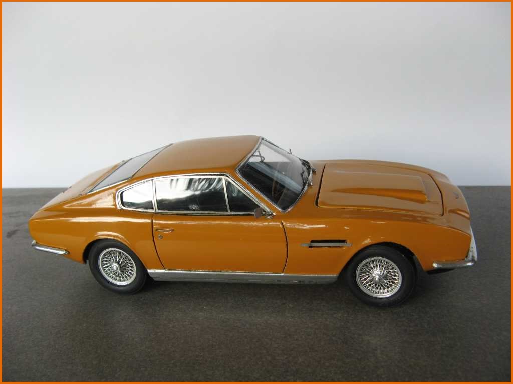 Miniature Aston Martin V8 Tenariv à vendre