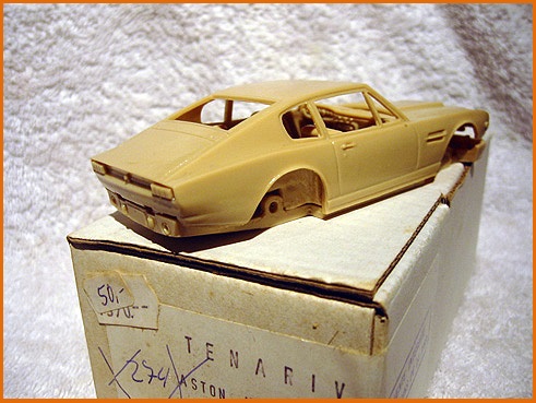 Miniature Aston Martin V8 Tenariv à vendre